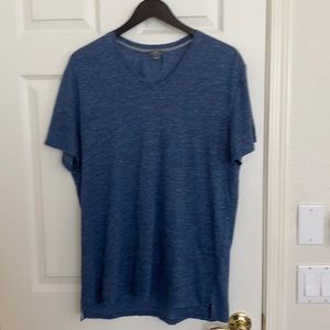 Vince V neck in great condition!